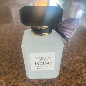Victoria's Secret Tease Creme Cloud 1.7 fl oz NWOB